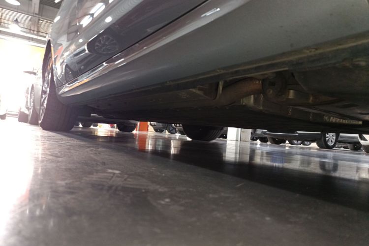 鸿蒙智行 问界M5 2022款 增程四驱至臻版局部细节9001