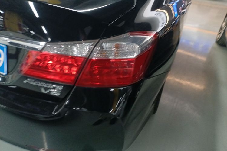 本田 雅阁 2015款 3.0L VTI 尊贵版车身外观9