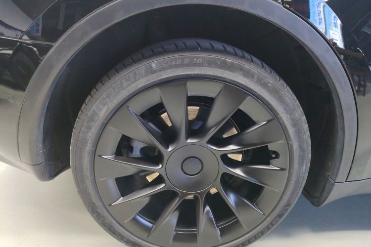 特斯拉 Model Y 2022款 长续航全轮驱动版车身外观6008