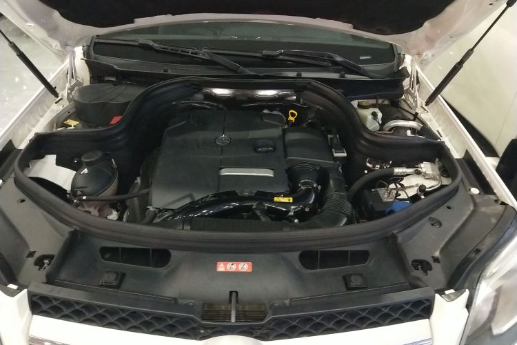奔驰GLK级 2014款 GLK 200 标准型机舱底盘24