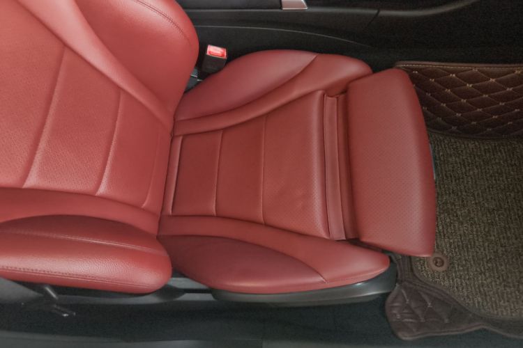 奔驰C级 2016款 C 200 运动版局部细节41