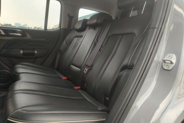 坦克300 2021款 越野版 2.0T 征服者中控内饰21