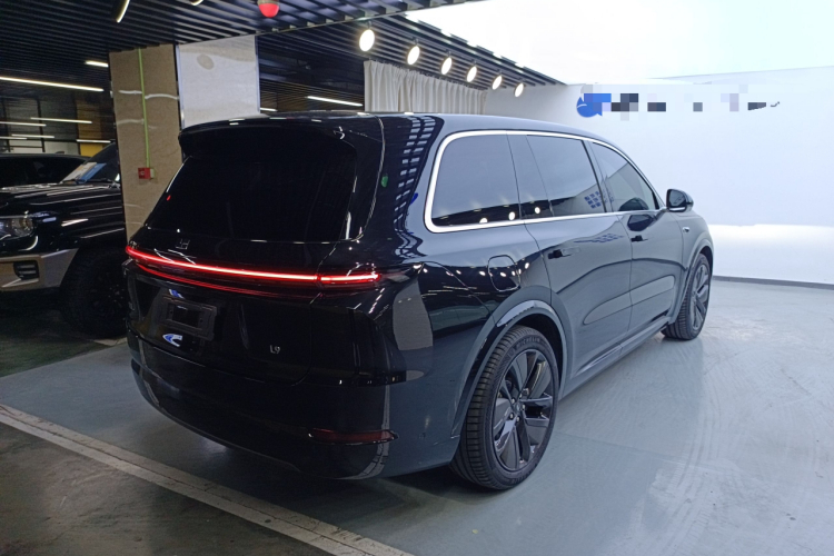 理想汽车 理想L9 2024款 Ultra车身外观7