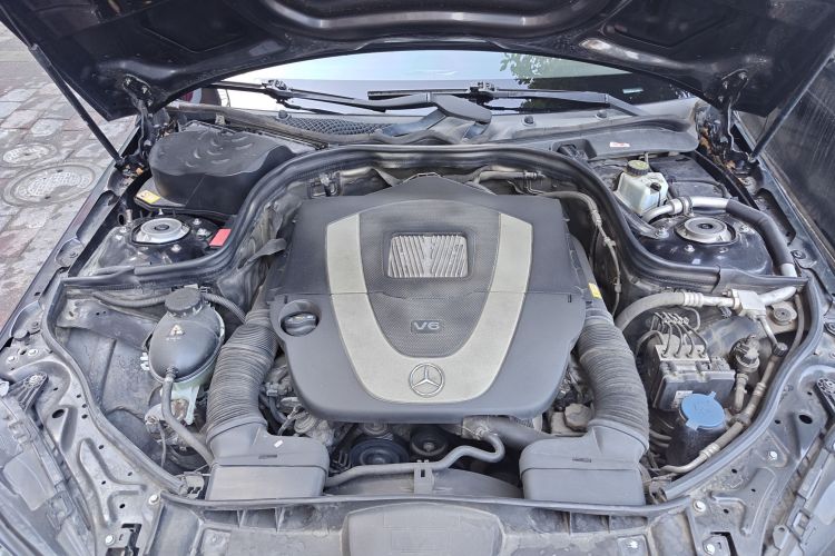 奔驰E级 2014款 E 300 L局部细节24