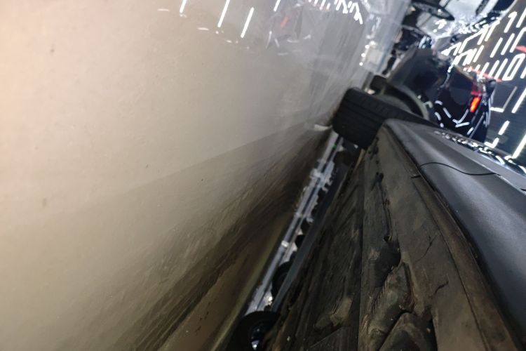 奔驰GLB 2024款 GLB 220 4MATIC局部细节9002