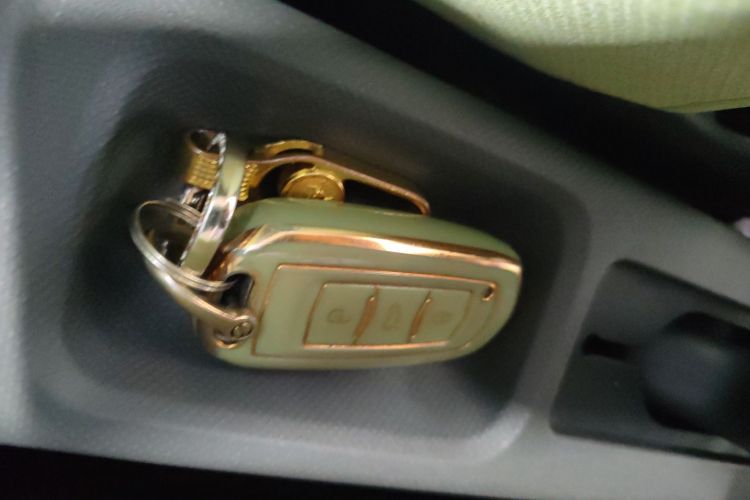 吉利银河 2024款 熊猫mini 200km 耐力熊中控内饰11