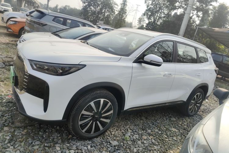 奇瑞 风云T8 2025款 1.5T 130km 舒适版5座车身外观4