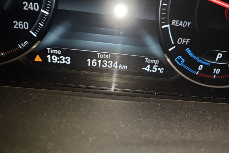 宝马3系 2019款 320i M运动曜夜版中控内饰15