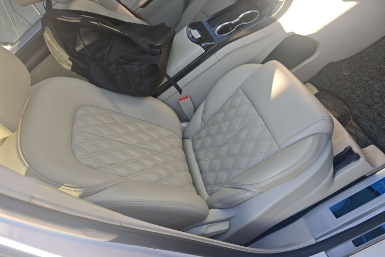 别克GL8 2023款 ES陆尊 舒适型局部细节41