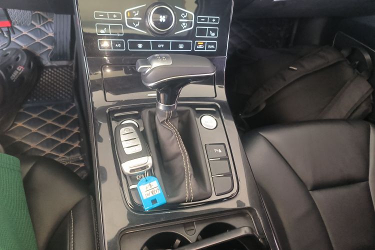 红旗H5 2018款 30TD 智联韵动版局部细节18