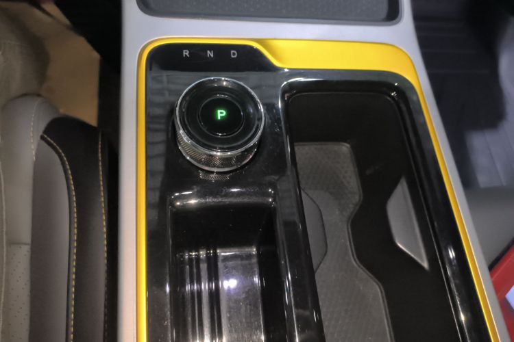 埃安 AION Y 2021款 70 科技活力版中控内饰18