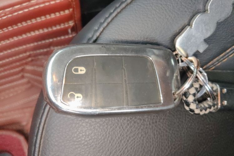 Jeep 指南者 2019款 220T 自动家享版中控内饰11