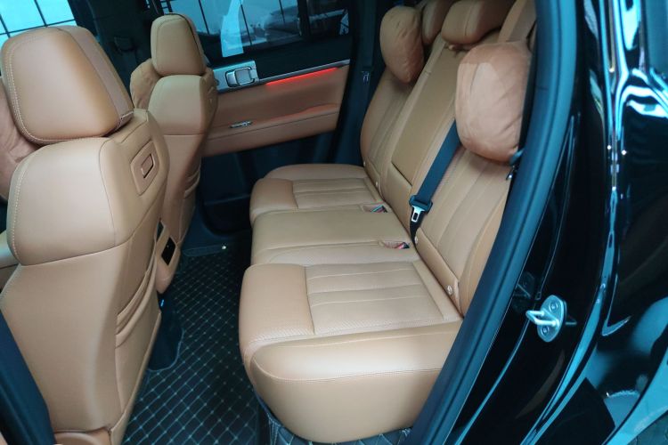 方程豹 钛7 2025款 200KM两驱Max版中控内饰21