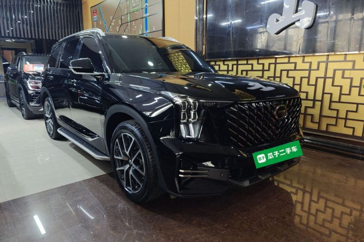 广汽传祺 传祺GS8 2024款 领航系列 2.0TGDI 两驱豪华智联版车身外观3