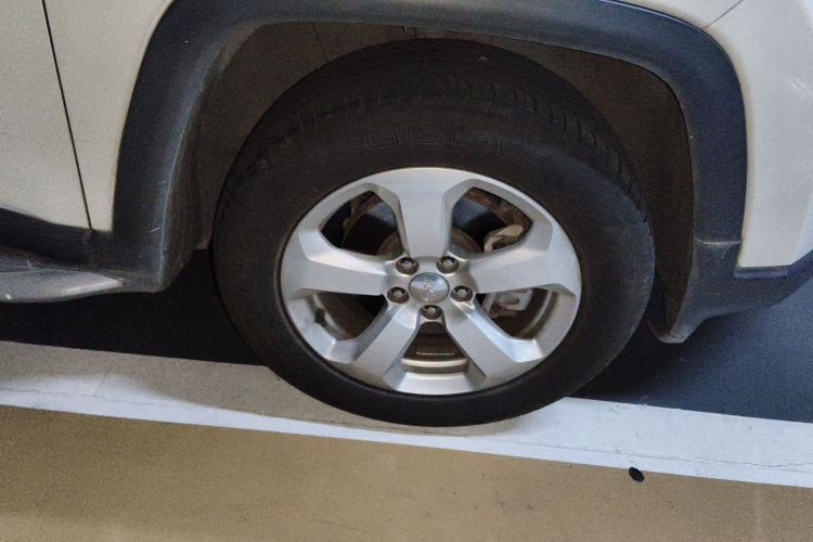 Jeep 指南者 2019款 220T 自动家享版车身外观6007