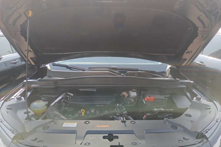 东风风神 皓极 2025款 马赫动力 1.5T 豪华型机舱底盘24