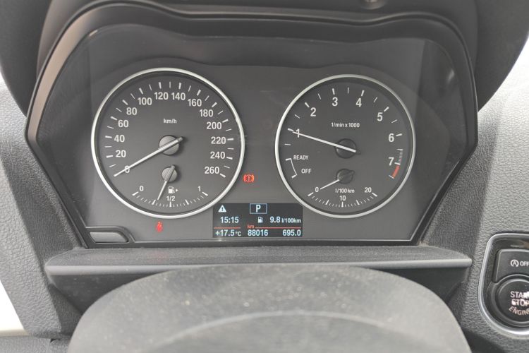 宝马1系(进口) 2015款 120i 领先型中控内饰14