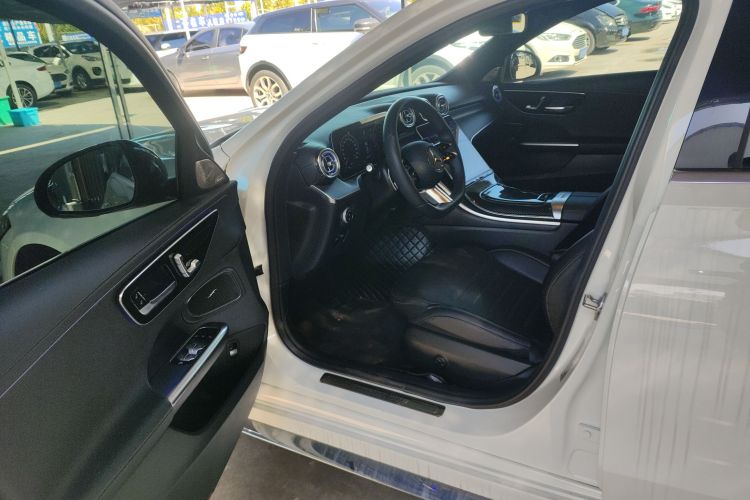 奔驰C级 2022款 C 200 L 运动版中控内饰20