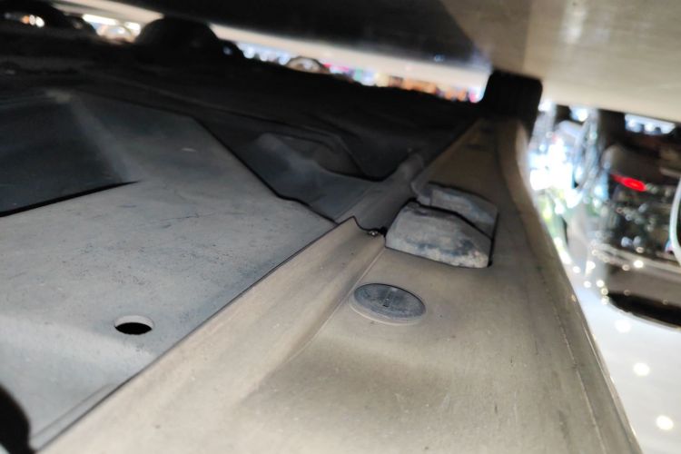 奔驰B级 2018款 B 200 时尚型局部细节9002