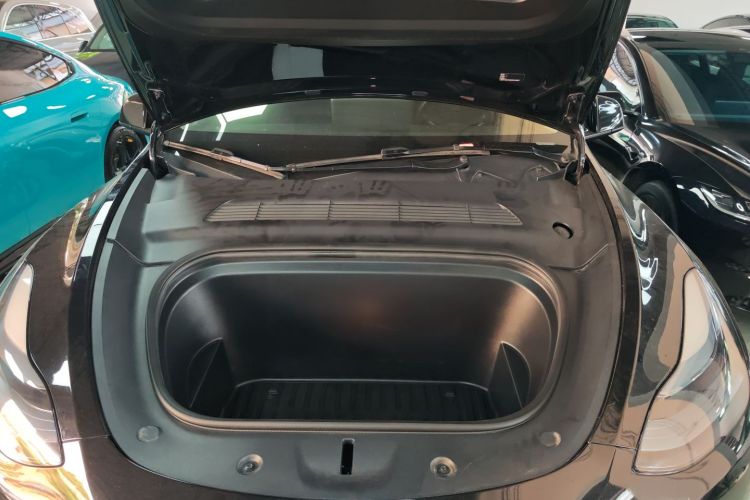 特斯拉 Model Y 2022款 后轮驱动版机舱底盘24