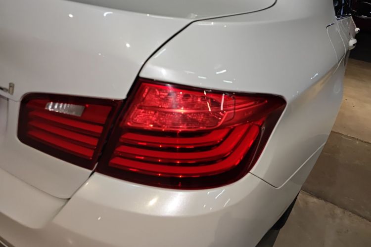 宝马5系 2017款 525Li 领先型车身外观9