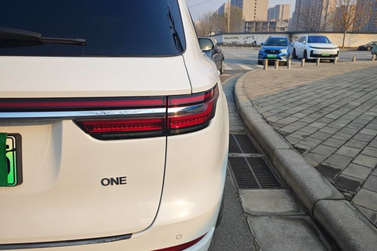 理想汽车 理想ONE 2021款 增程6座版车身外观9