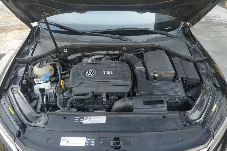 大众 帕萨特 2017款 330TSI DSG尊荣版机舱底盘24