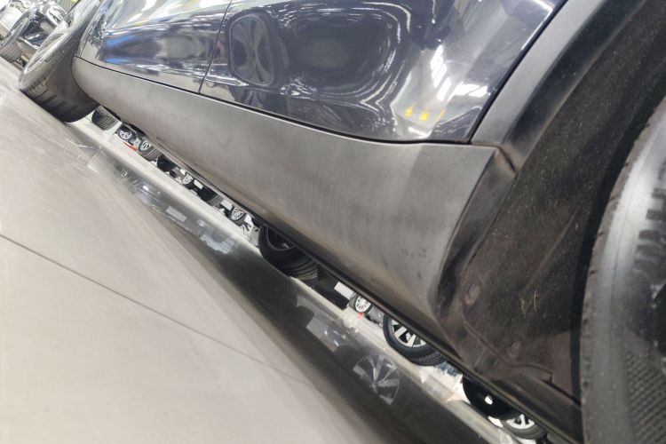 特斯拉 Model Y 2021款 标准续航后驱版局部细节9002