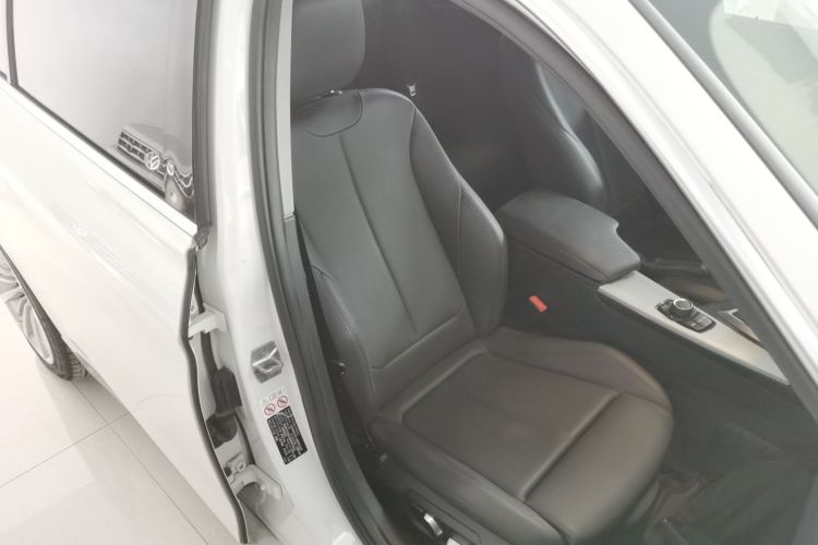 宝马3系 2018款 320Li 时尚型局部细节41