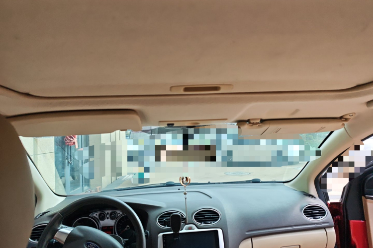 福特 福克斯 2013款 两厢经典 1.8L 自动时尚型中控内饰22