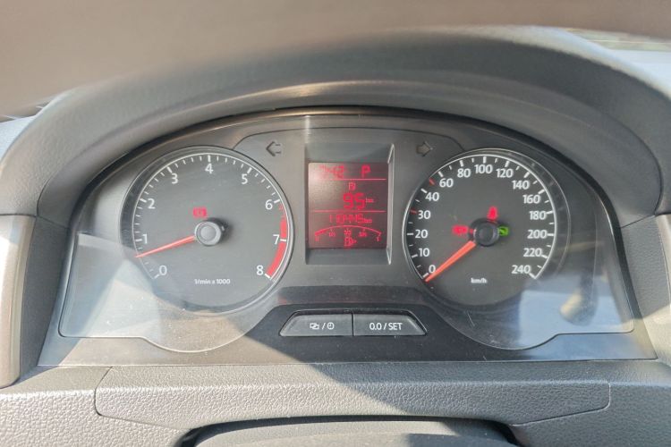 大众 桑塔纳 2015款 1.6L 自动舒适版局部细节14