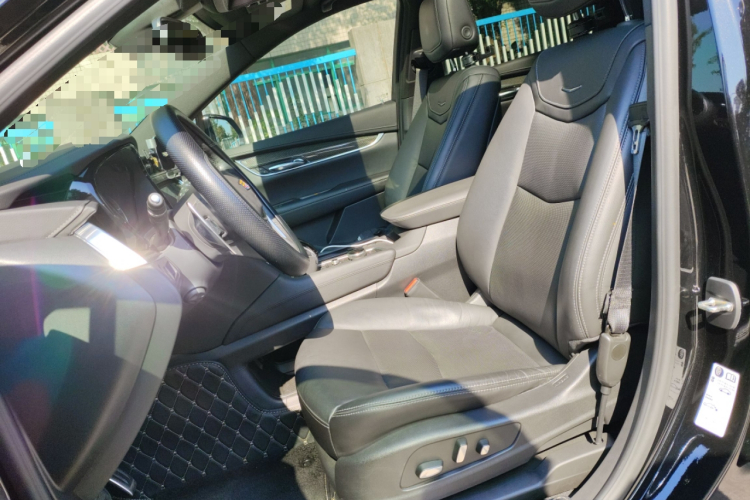 凯迪拉克XT5 2022款 2.0T 四驱豪华型（蜂鸟版）中控内饰19