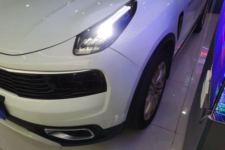 领克01 2017款 2.0T 两驱型Pro版局部细节36