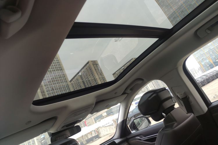 福特 2025款 锐界L 2.0T EcoBoost E混动四驱七座至尊型中控内饰22