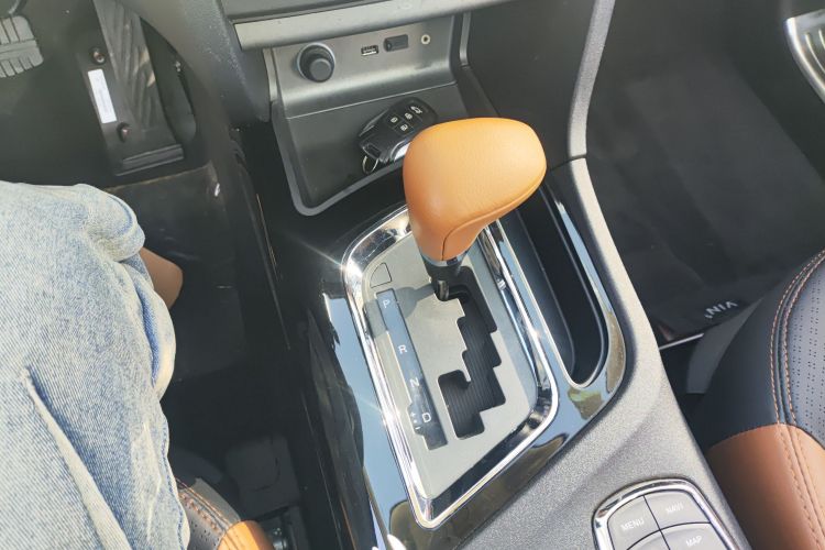 东南DX7 2017款 1.5T 自动豪华型局部细节18