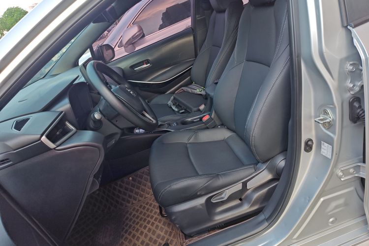 丰田 雷凌 2022款 双擎 1.8H E-CVT领先版中控内饰19