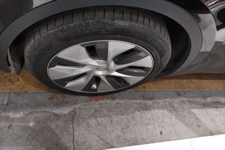 特斯拉 Model Y 2022款 改款 长续航全轮驱动版车身外观6002