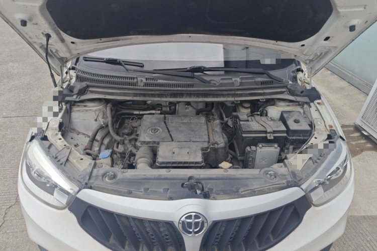 中华V3 2016款 1.5L 自动舒适型局部细节24