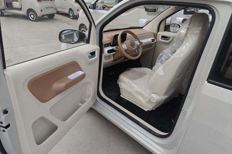 五菱汽车 宏光MINIEV 2024款 第三代 215km 青春版中控内饰20