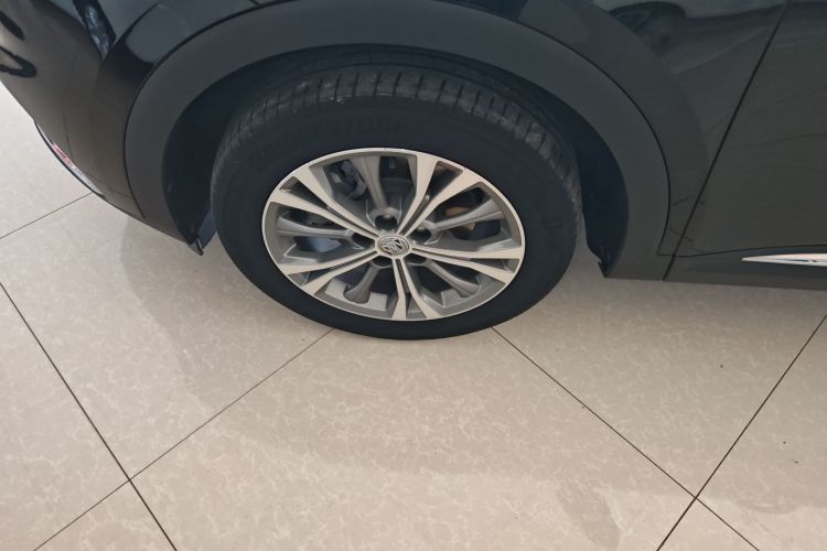 别克 2021款 昂科威Plus 652T 五座四驱豪华型车身外观35