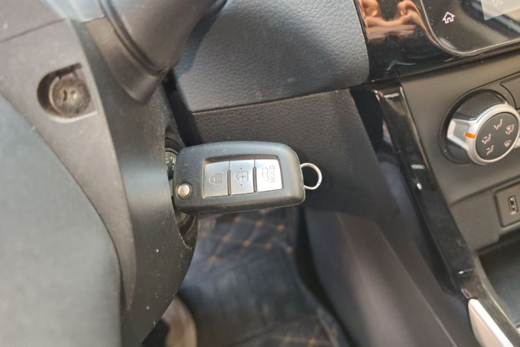 日产 轩逸 2019款 经典 1.6XL CVT豪华版中控内饰11