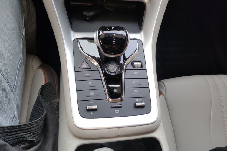 比亚迪 宋Pro新能源 2023款 冠军版 DM-i 71KM领先型局部细节18