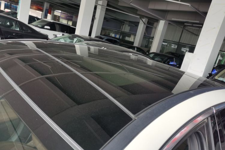 奔驰E级 2017款 E 300 L 运动豪华型局部细节57