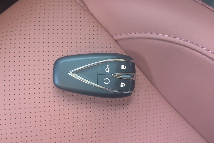 长安CS75 2026款 PRO 1.5T DCT 尊享型 7座中控内饰11