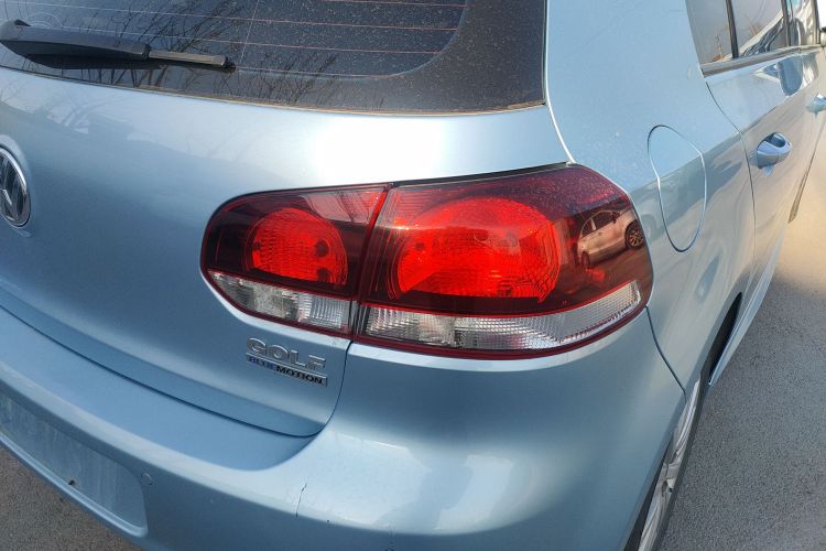 大众 高尔夫 2012款 1.4TSI 蓝驱版车身外观9