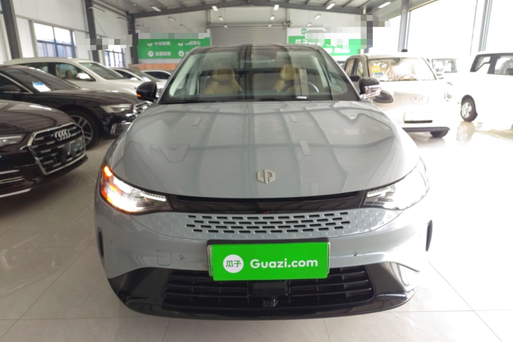 零跑汽车 零跑C01 2024款 增程 316尊享版车身外观2