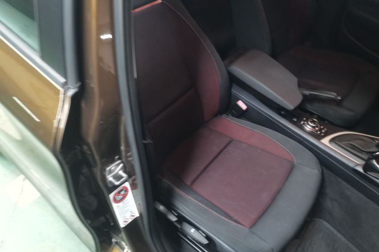 宝马1系(进口) 2008款 120i 自动挡局部细节41