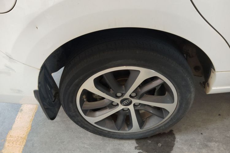 江汽集团 瑞风R3 2019款 1.5T 劲风型 7座车身外观6008