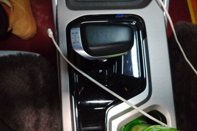 吉利汽车 帝豪 2024款 第4代 1.8L DHT醇净版中控内饰18