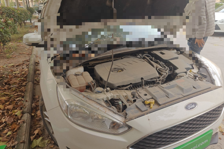 福特 福克斯 2015款 两厢 EcoBoost 180 自动精英型局部细节9006